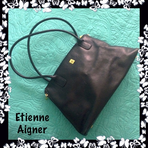 Etienne Aigner Handbags - Etienne Aigner Black Leather Shoulder Bag Side zip